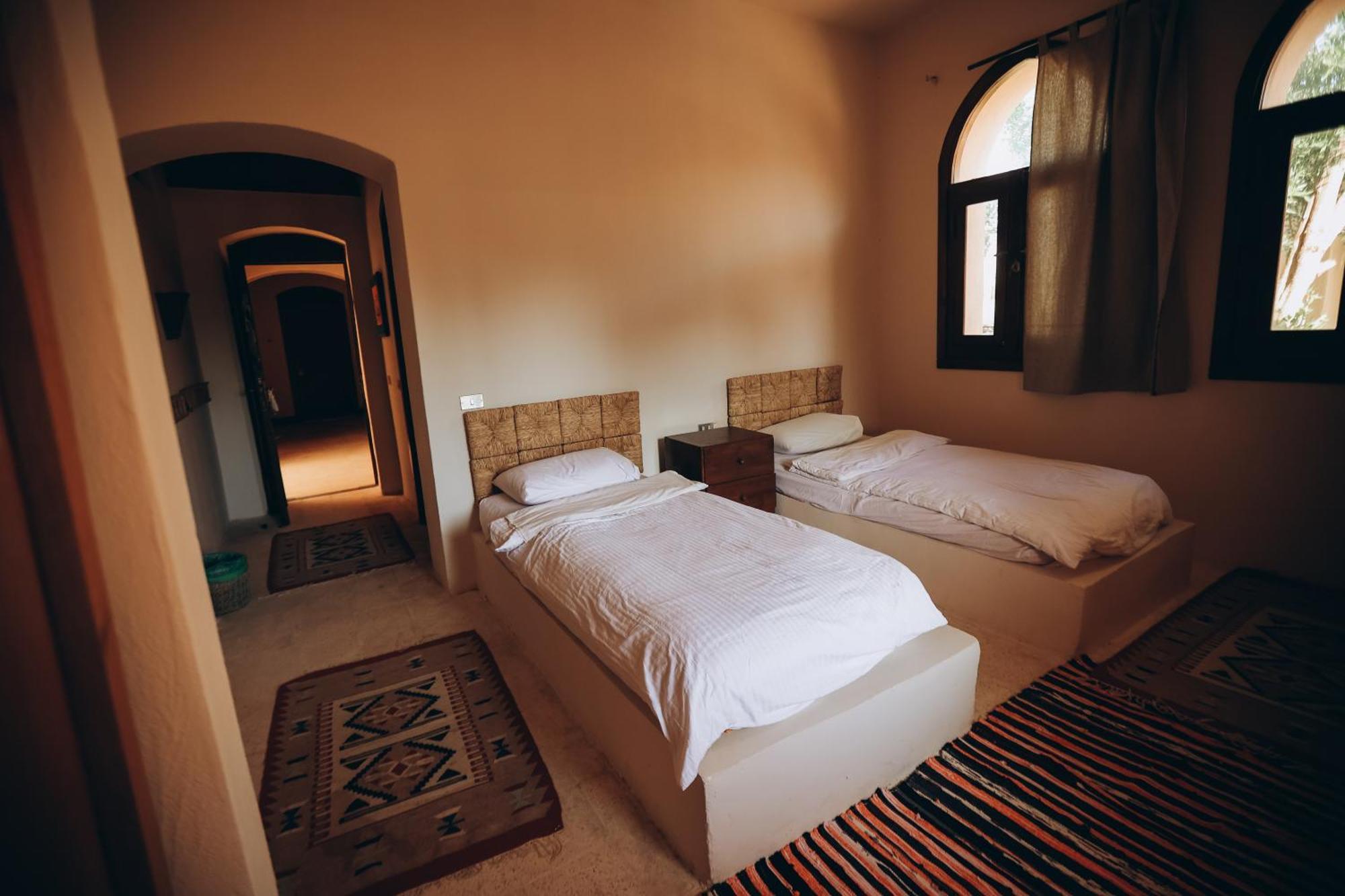 Tzila Bahariya Villa Bahariya Oasis ภายนอก รูปภาพ
