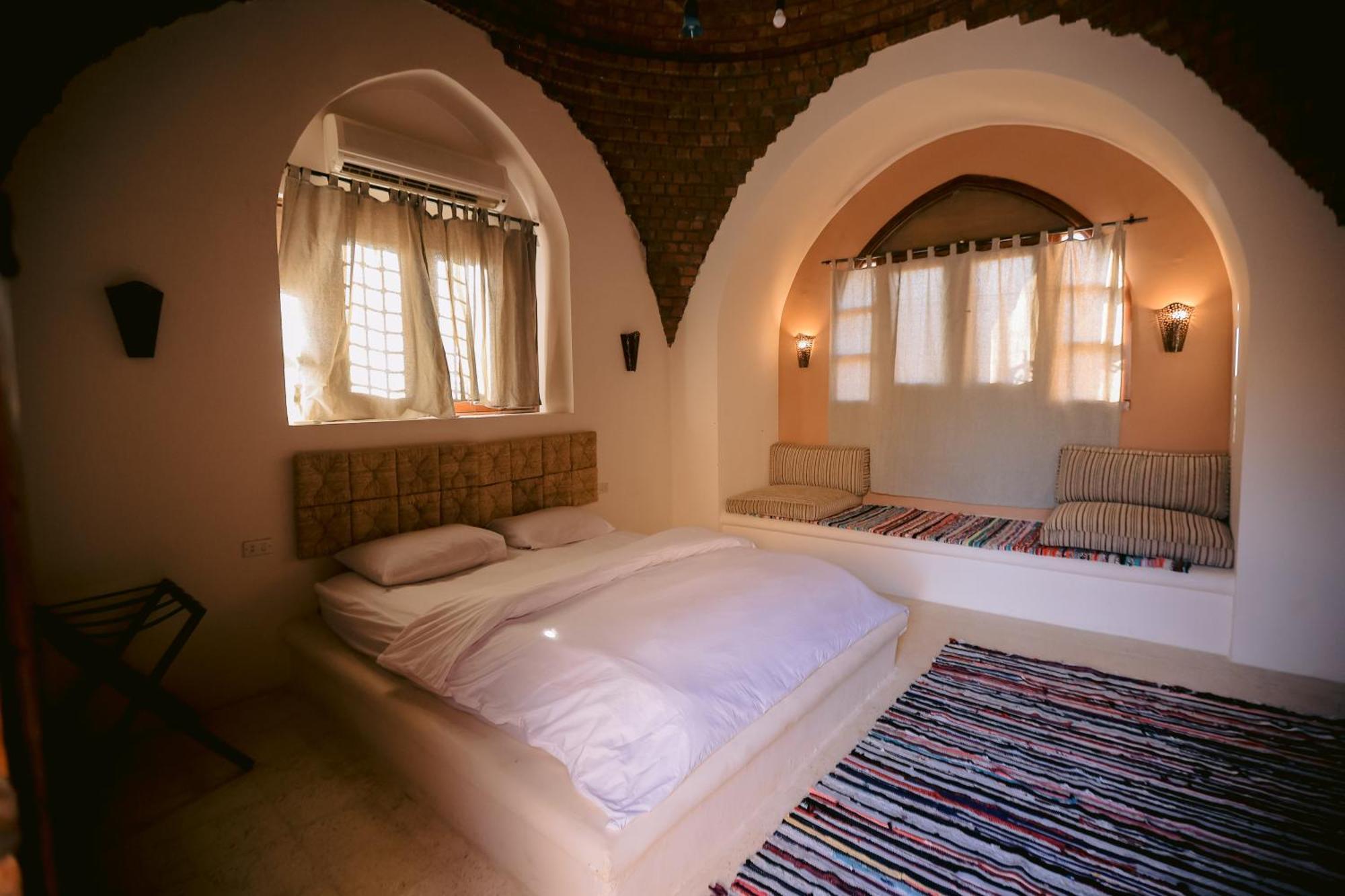 Tzila Bahariya Villa Bahariya Oasis ภายนอก รูปภาพ