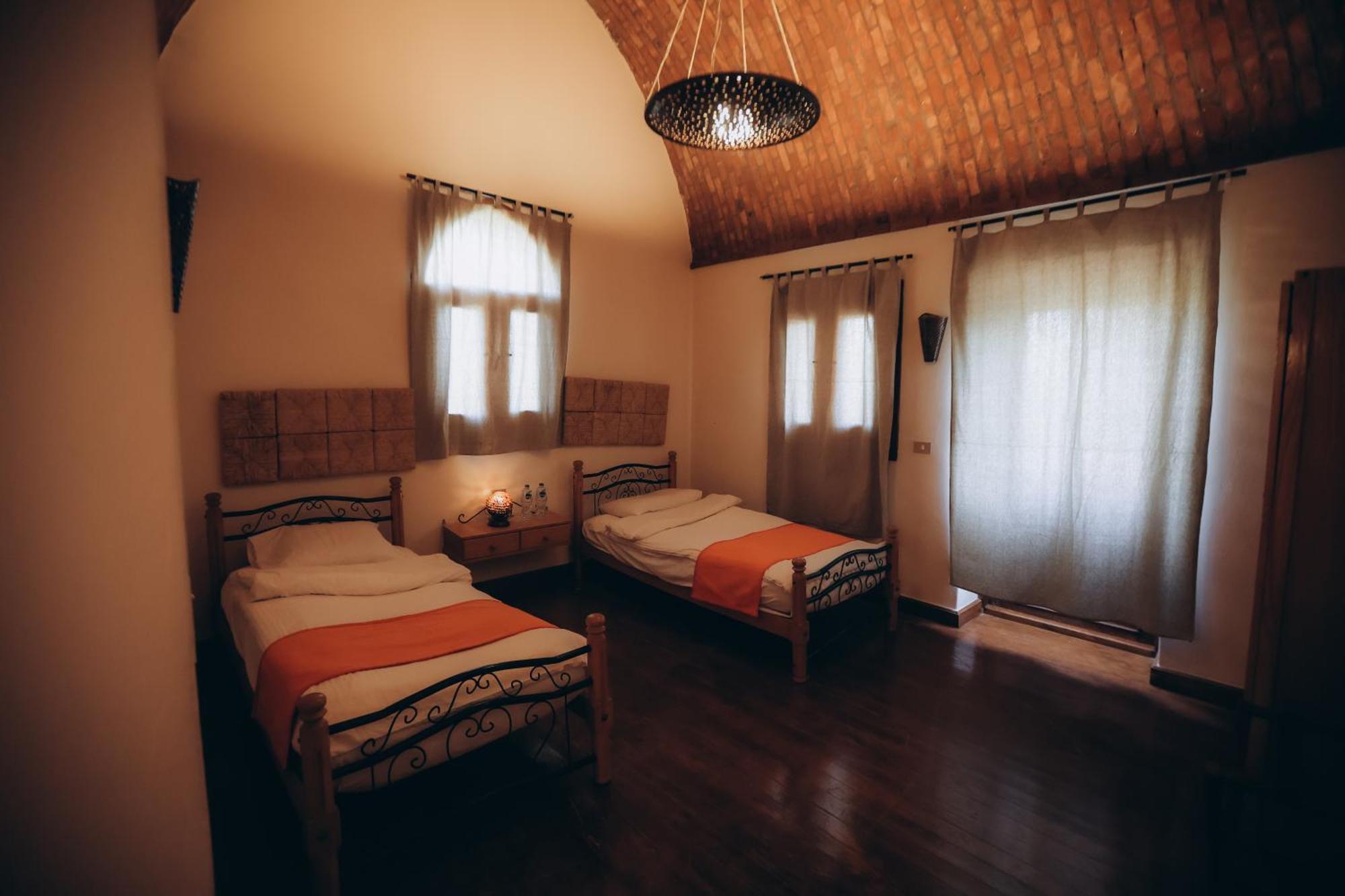 Tzila Bahariya Villa Bahariya Oasis ภายนอก รูปภาพ